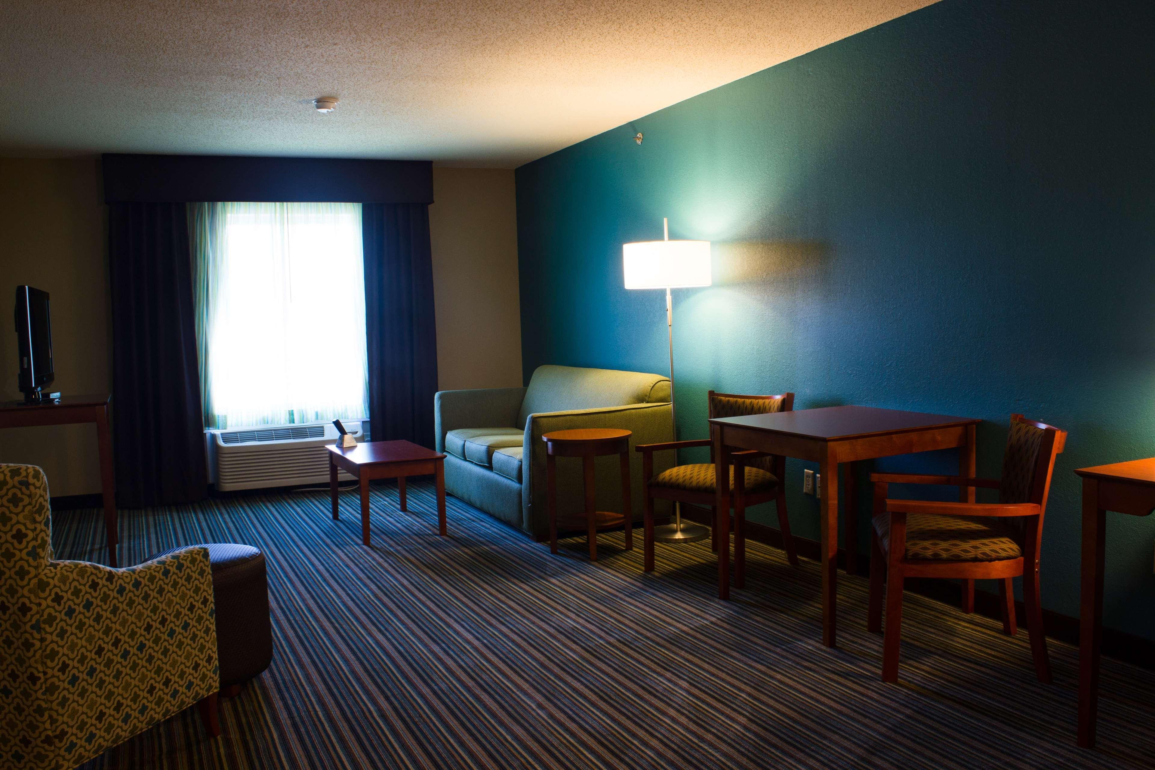 Best Western Plus Menomonie Inn & Suites Esterno foto